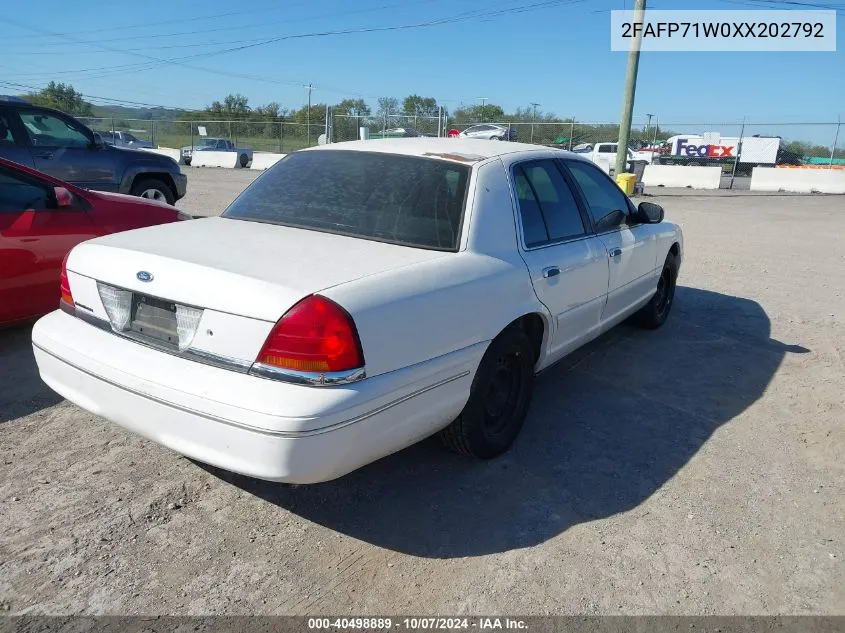 1999 Ford Crown Victoria Police Interceptor VIN: 2FAFP71W0XX202792 Lot: 40498889