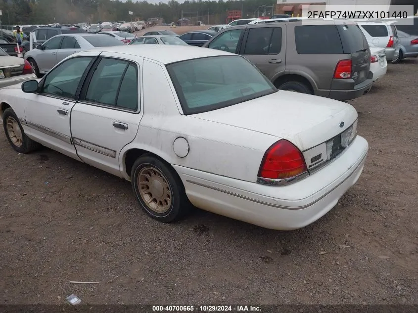 1999 Ford Crown Victoria Lx VIN: 2FAFP74W7XX101440 Lot: 40700665