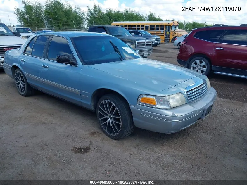 2002 Ford Crown Victoria Lx VIN: 2FAFP74W12X119070 Lot: 40685808