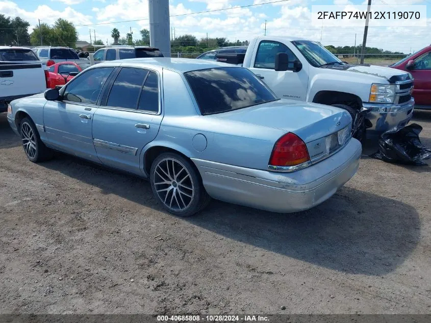 2002 Ford Crown Victoria Lx VIN: 2FAFP74W12X119070 Lot: 40685808