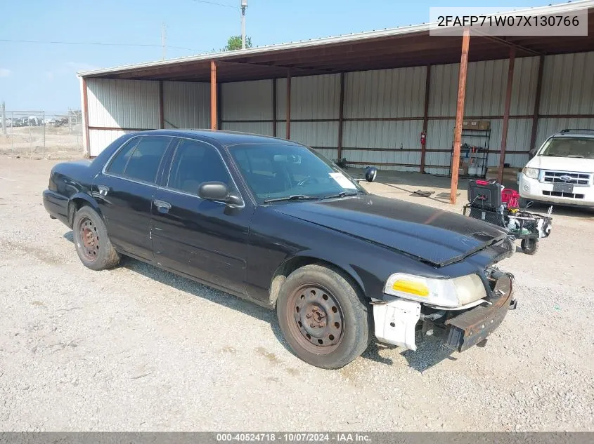 2007 Ford Crown Victoria VIN: 2FAFP71W07X130766 Lot: 40524718