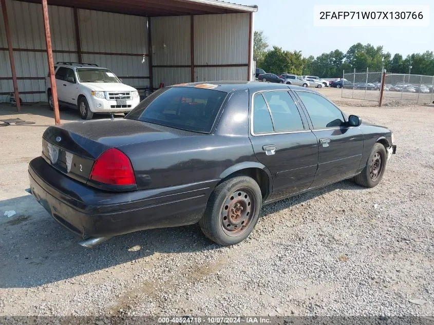 2007 Ford Crown Victoria VIN: 2FAFP71W07X130766 Lot: 40524718