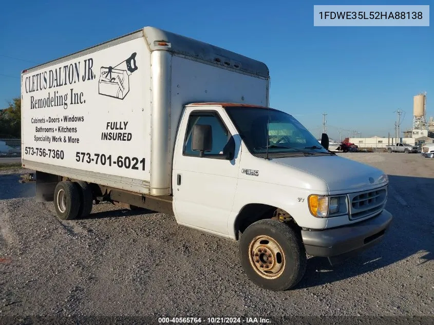 2002 Ford Econoline E350 Super Duty Ctway Van VIN: 1FDWE35L52HA88138 Lot: 40565764