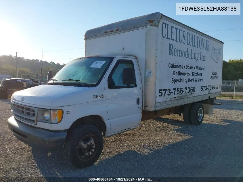 2002 Ford Econoline E350 Super Duty Ctway Van VIN: 1FDWE35L52HA88138 Lot: 40565764