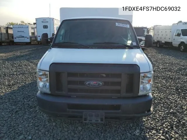 2017 Ford E-450 Cutaway VIN: 1FDXE4FS7HDC69032 Lot: 40422802