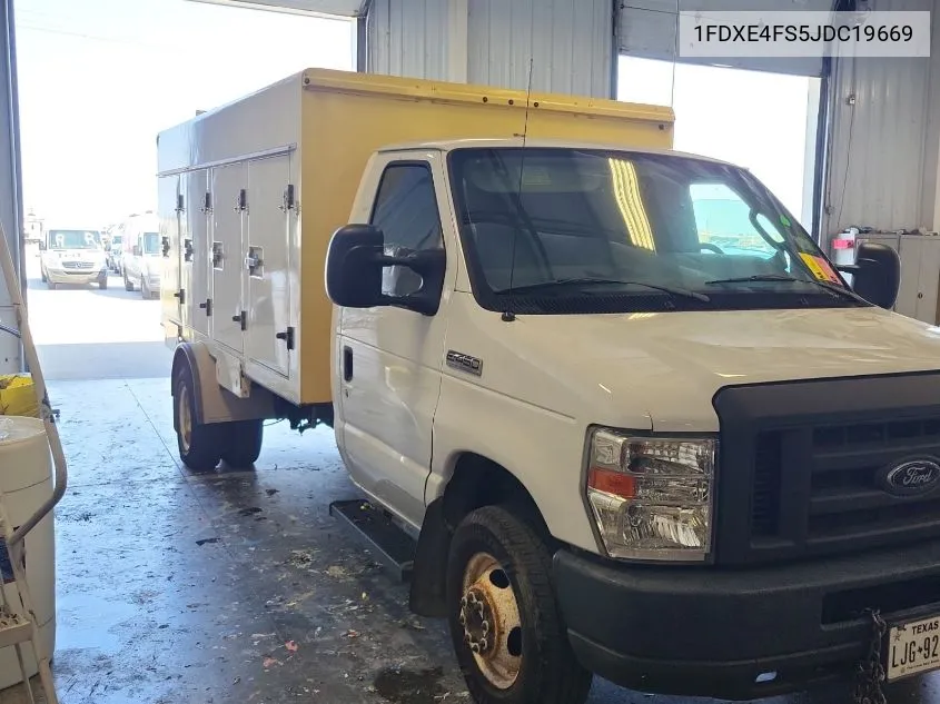 2018 Ford E-450 Cutaway VIN: 1FDXE4FS5JDC19669 Lot: 40719572