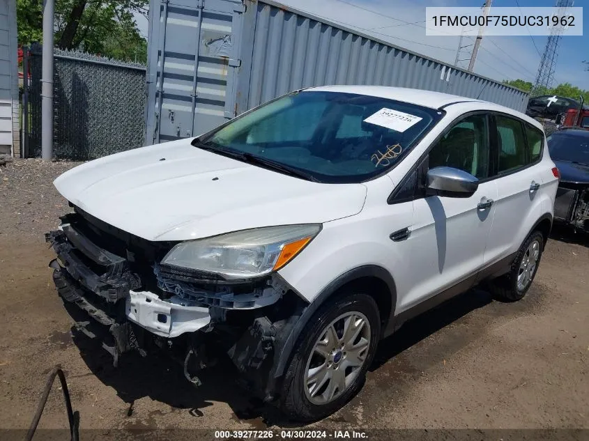 2013 Ford Escape S VIN: 1FMCU0F75DUC31962 Lot: 39277226