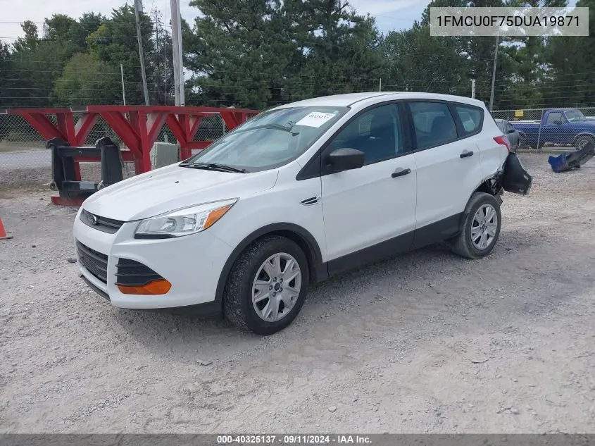 2013 Ford Escape S VIN: 1FMCU0F75DUA19871 Lot: 40325137