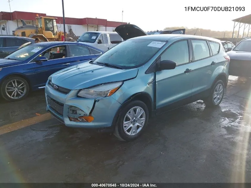 2013 Ford Escape S VIN: 1FMCU0F70DUB21093 Lot: 40670545