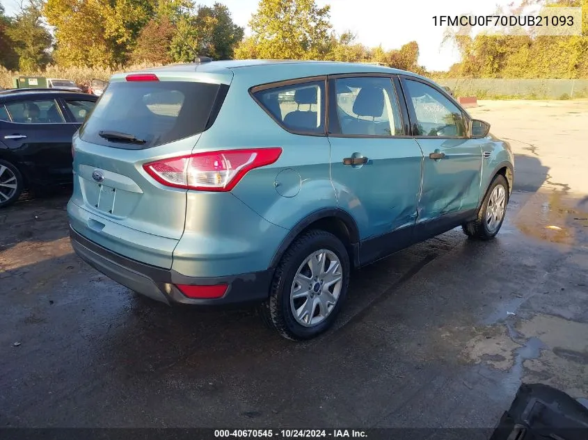 2013 Ford Escape S VIN: 1FMCU0F70DUB21093 Lot: 40670545