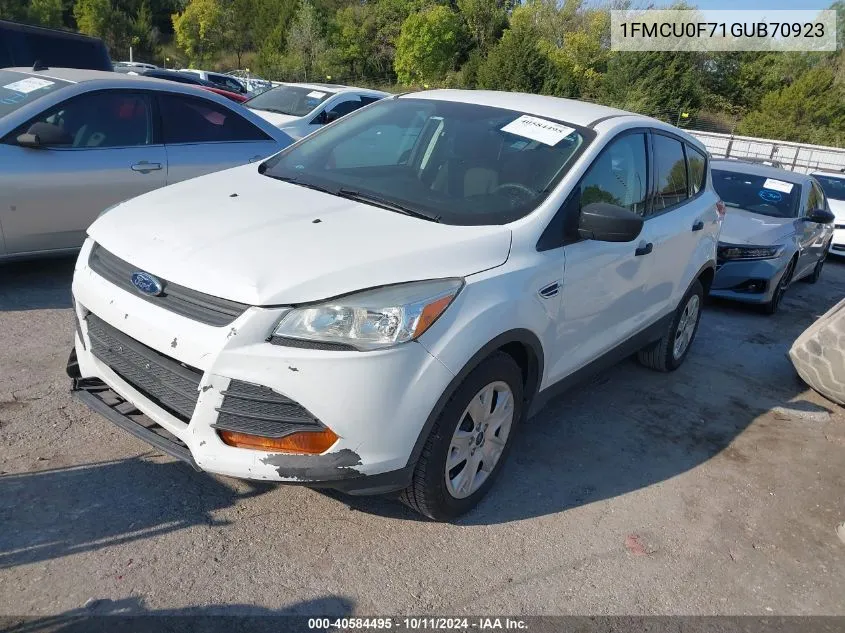 2016 Ford Escape S VIN: 1FMCU0F71GUB70923 Lot: 40584495