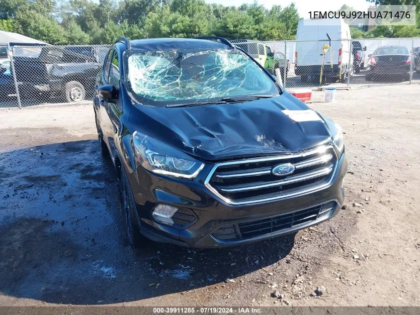 1FMCU9J92HUA71476 2017 Ford Escape Titanium