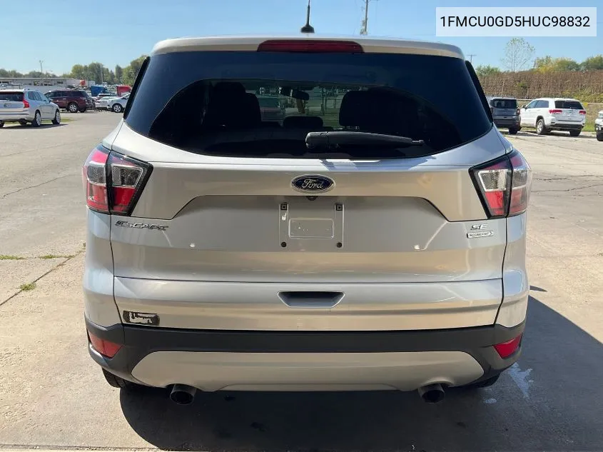 2017 Ford Escape Se VIN: 1FMCU0GD5HUC98832 Lot: 40358219