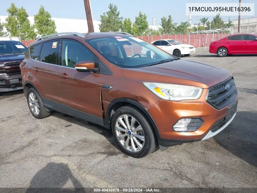 1FMCU0J95HUE16396 2017 Ford Escape Titanium