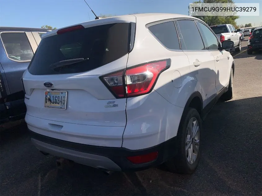 1FMCU9G99HUC39279 2017 Ford Escape Se