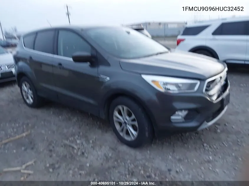 1FMCU9G96HUC32452 2017 Ford Escape Se