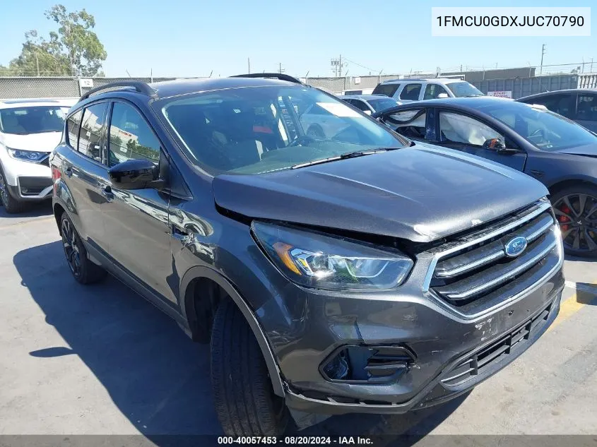 1FMCU0GDXJUC70790 2018 Ford Escape Se