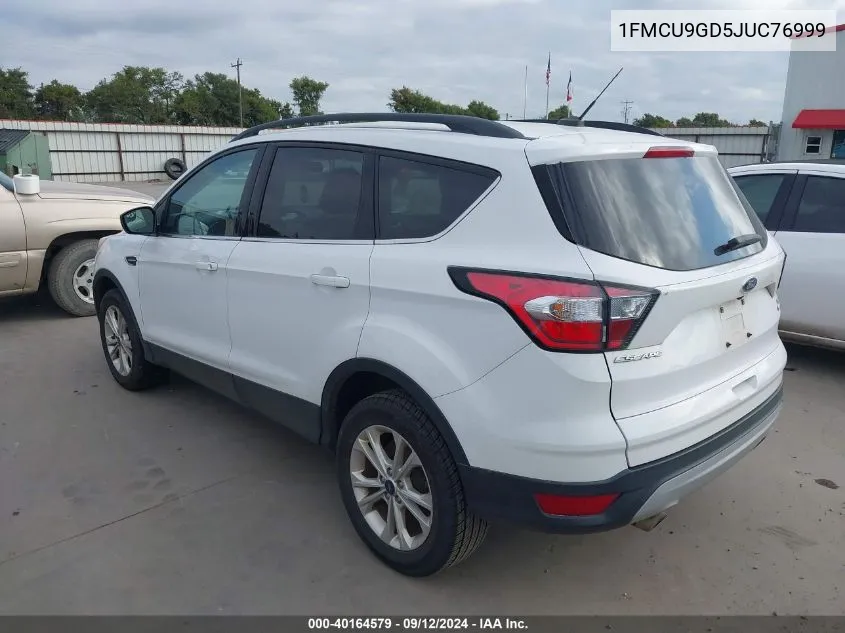 1FMCU9GD5JUC76999 2018 Ford Escape Se