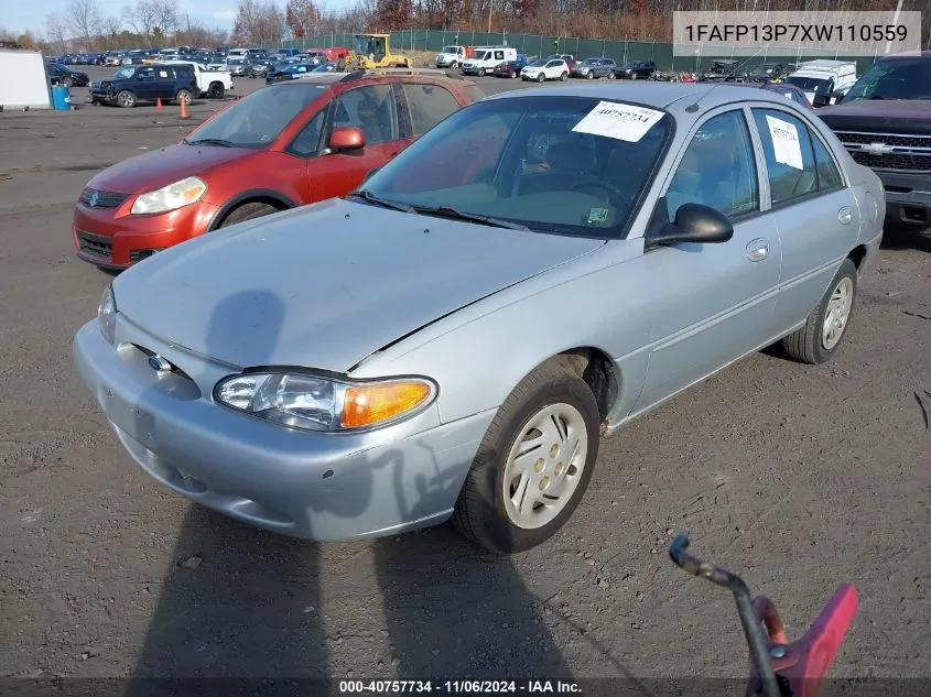 1999 Ford Escort Se VIN: 1FAFP13P7XW110559 Lot: 40757734