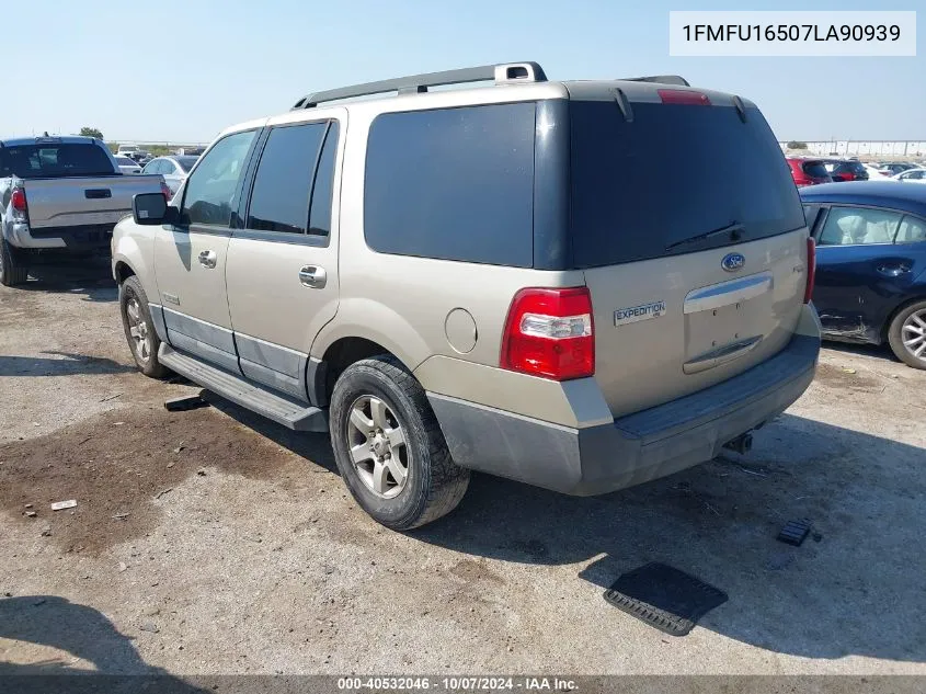 2007 Ford Expedition Xlt VIN: 1FMFU16507LA90939 Lot: 40532046