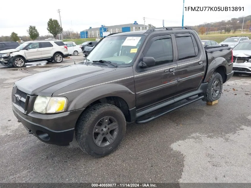 2005 Ford Explorer Sport Trac Adrenalin/Xls/Xlt VIN: 1FMZU77K05UB13891 Lot: 40859877