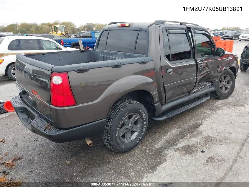 2005 Ford Explorer Sport Trac Adrenalin/Xls/Xlt VIN: 1FMZU77K05UB13891 Lot: 40859877