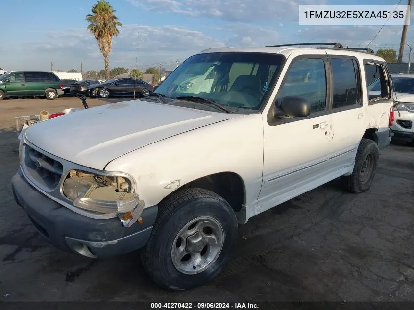 1999 Ford Explorer Eddie Bauer/Limited Edition/Xlt VIN: 1FMZU32E5XZA45135 Lot: 40270422