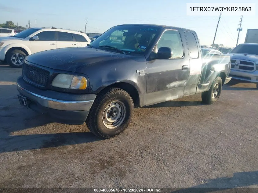 2000 Ford F-150 Lariat/Xl/Xlt VIN: 1FTRX07W3YKB25863 Lot: 40685676