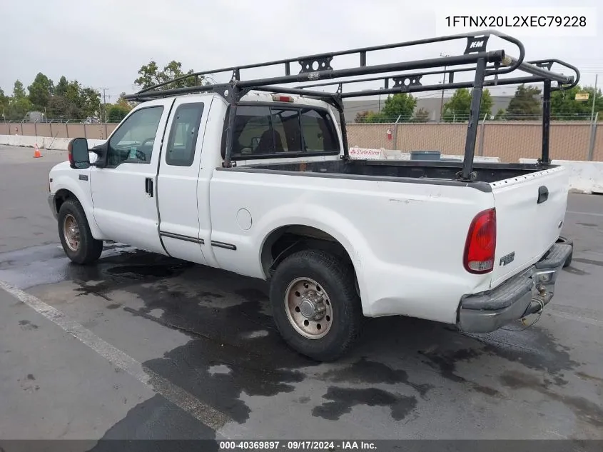 1999 Ford F-250 Lariat/Xl/Xlt VIN: 1FTNX20L2XEC79228 Lot: 40369897