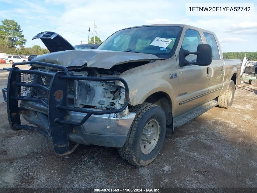 2000 Ford F-250 Lariat/Xl/Xlt VIN: 1FTNW20F1YEA52742 Lot: 40781669