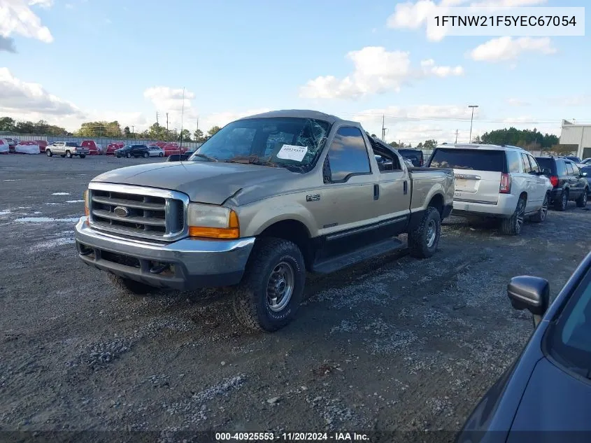 2000 Ford F-250 Lariat/Xl/Xlt VIN: 1FTNW21F5YEC67054 Lot: 40925553