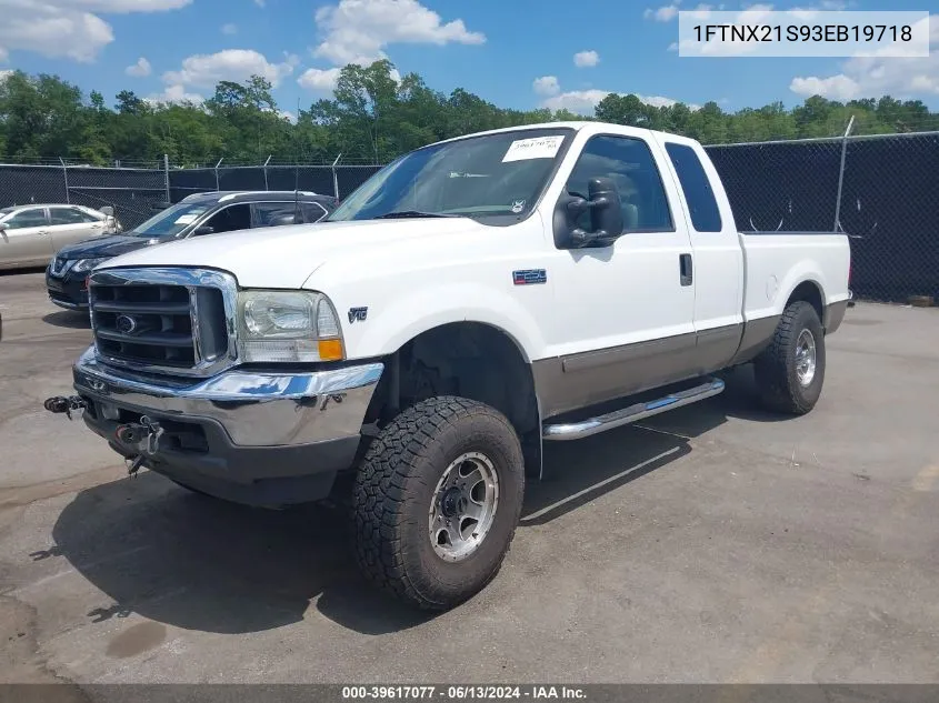 2003 Ford F-250 Lariat/Xl/Xlt VIN: 1FTNX21S93EB19718 Lot: 39617077