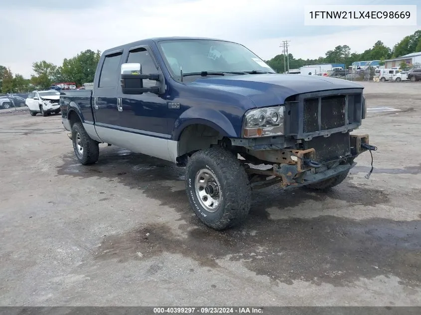 2004 Ford F-250 Lariat/Xl/Xlt VIN: 1FTNW21LX4EC98669 Lot: 40399297