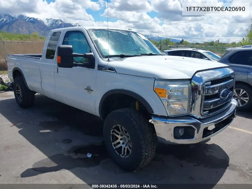 2013 Ford F-250 Lariat VIN: 1FT7X2BT9DEA20690 Lot: 39342435