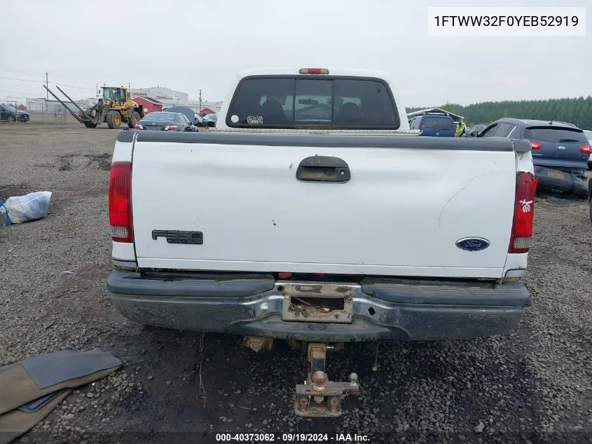 2000 Ford F-350 Lariat/Xl/Xlt VIN: 1FTWW32F0YEB52919 Lot: 40373062