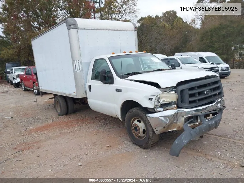 2000 Ford F-350 Chassis Lariat/Xl/Xlt VIN: 1FDWF36L8YEB05925 Lot: 40633557