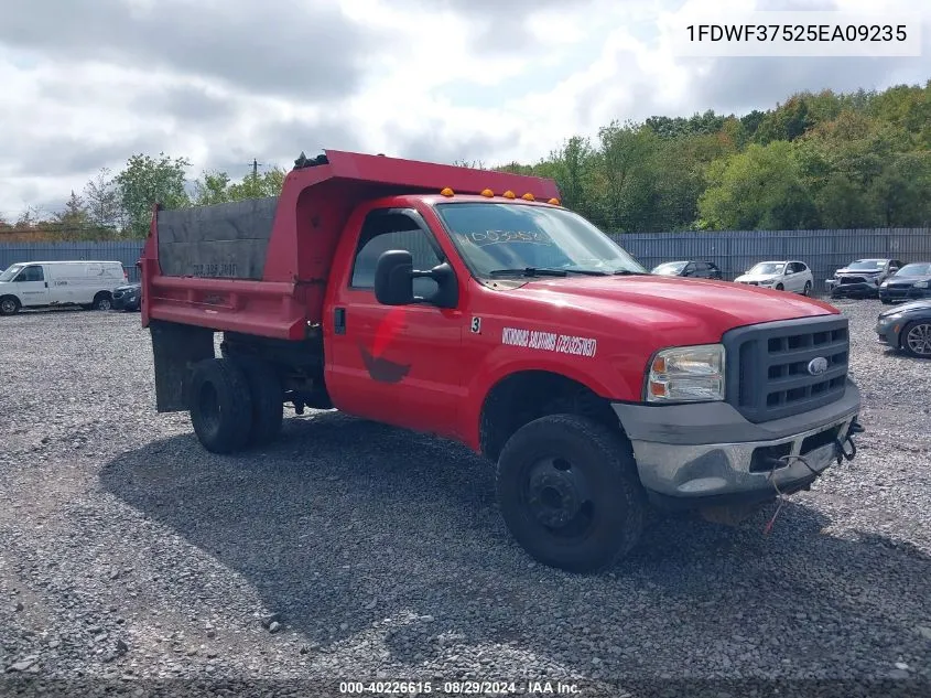 2005 Ford F-350 Xl/Xlt VIN: 1FDWF37525EA09235 Lot: 40226615