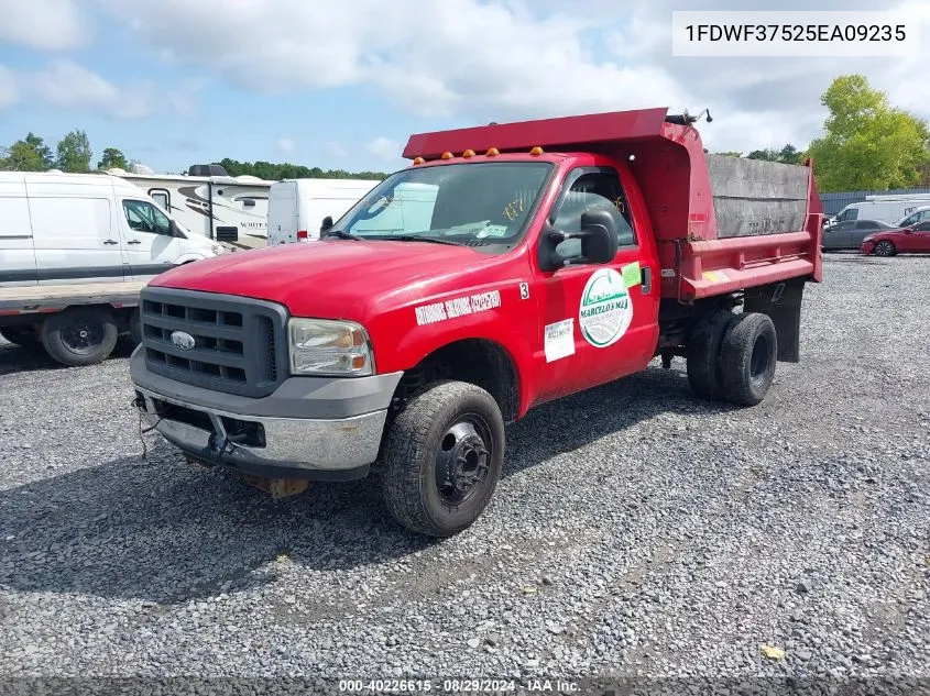 2005 Ford F-350 Xl/Xlt VIN: 1FDWF37525EA09235 Lot: 40226615