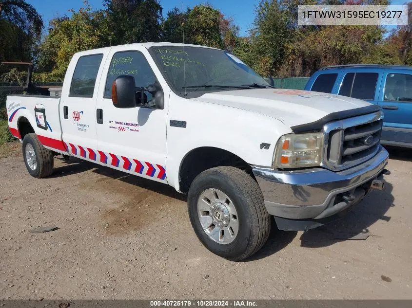 2005 Ford F-350 Lariat/Xl/Xlt VIN: 1FTWW31595EC19277 Lot: 40725179