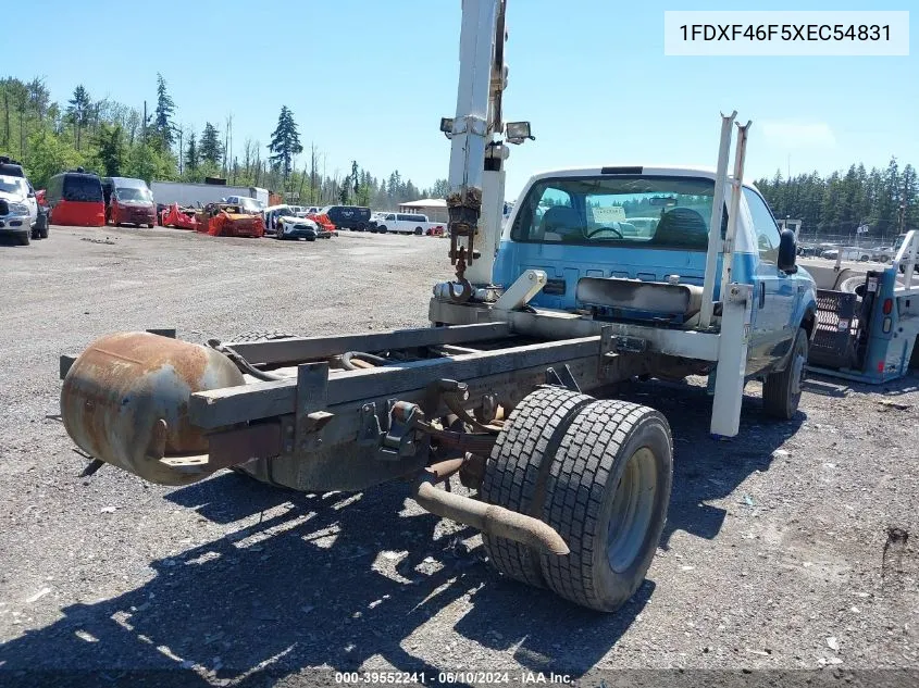 1999 Ford F-450 Lariat/Xl/Xlt VIN: 1FDXF46F5XEC54831 Lot: 39552241