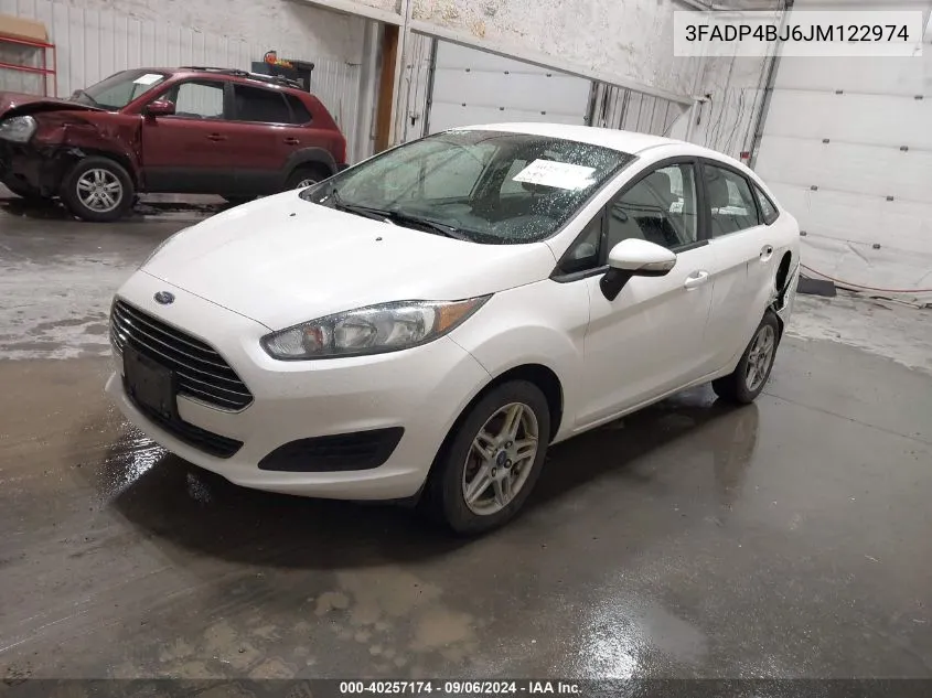 3FADP4BJ6JM122974 2018 Ford Fiesta Se