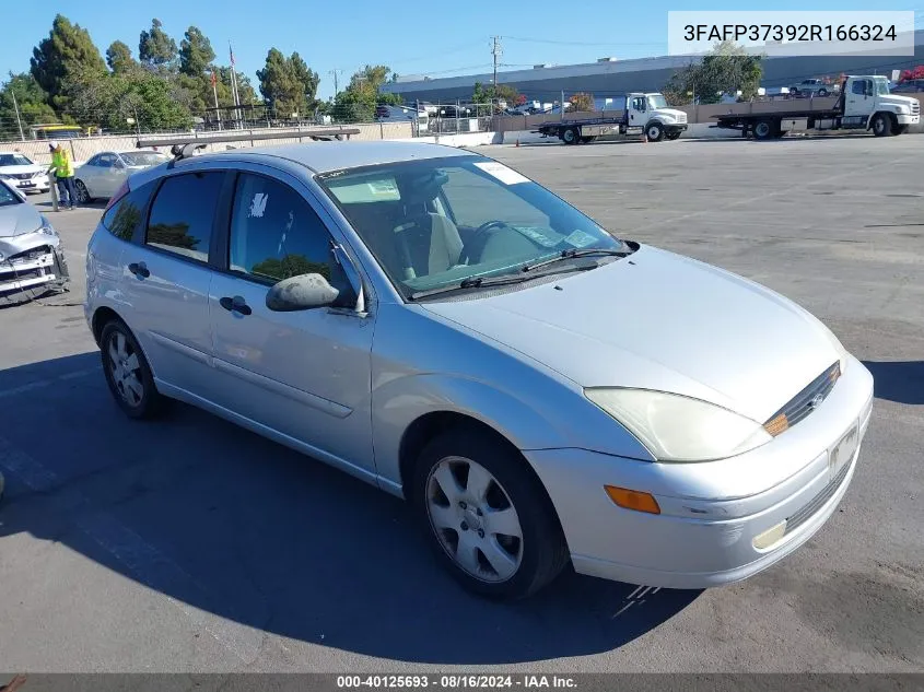 2002 Ford Focus Zx5 VIN: 3FAFP37392R166324 Lot: 40125693