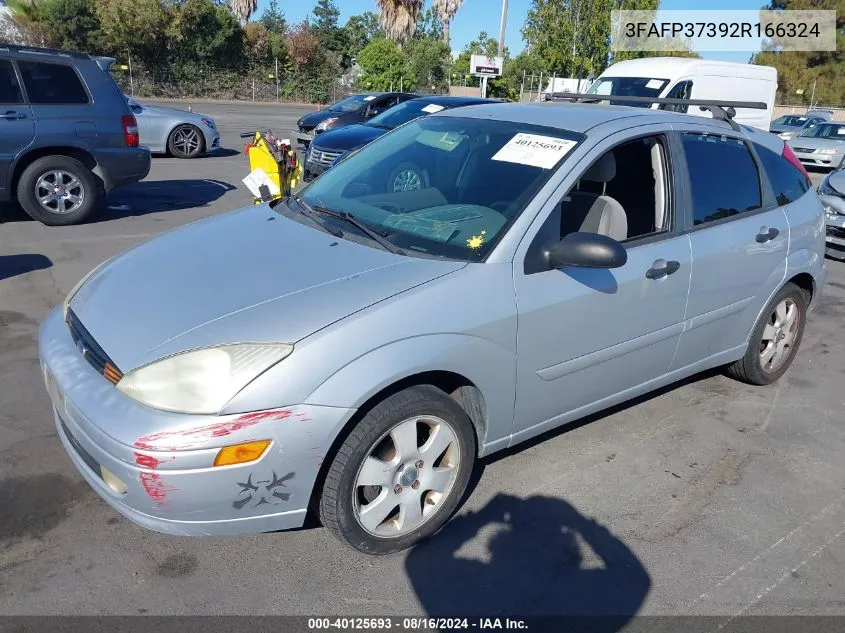 2002 Ford Focus Zx5 VIN: 3FAFP37392R166324 Lot: 40125693