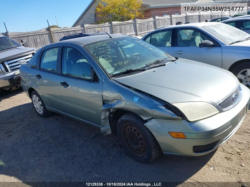 2005 Ford Focus VIN: 1FAFP34N55W254777 Lot: 12129338