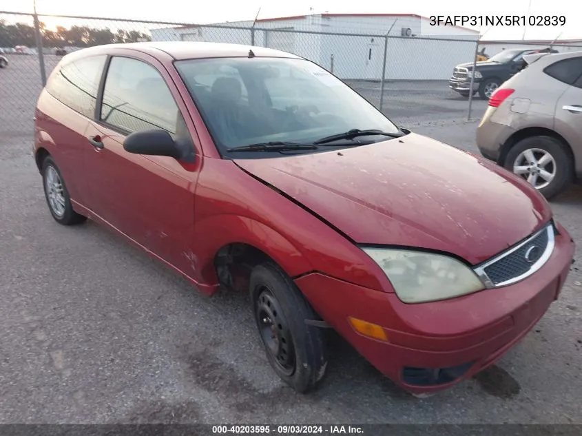 2005 Ford Focus Zx3 VIN: 3FAFP31NX5R102839 Lot: 40203595