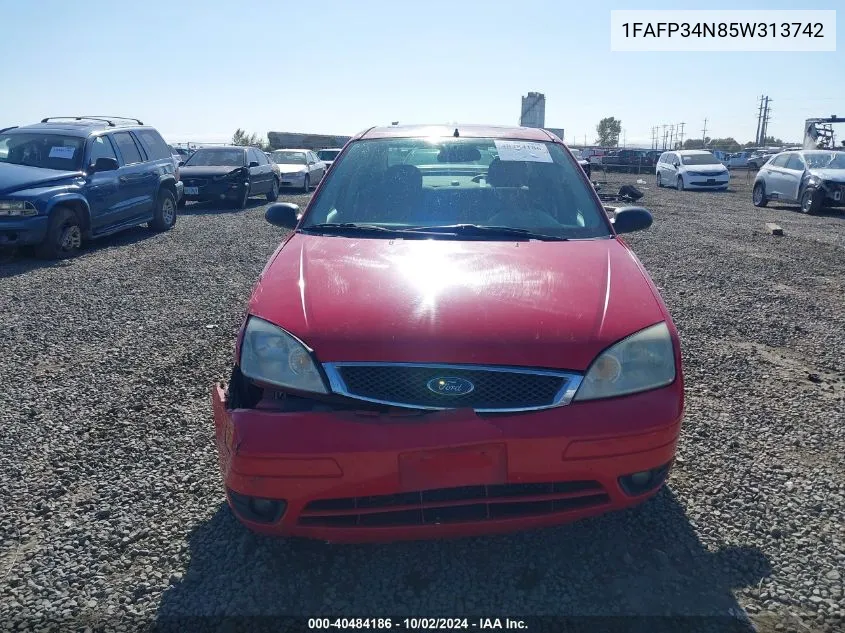 2005 Ford Focus Zx4 VIN: 1FAFP34N85W313742 Lot: 40484186