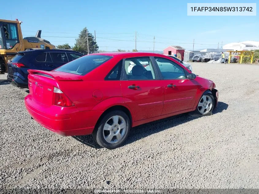 2005 Ford Focus Zx4 VIN: 1FAFP34N85W313742 Lot: 40484186