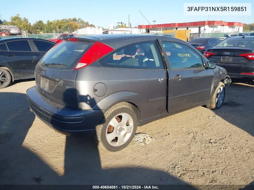 2005 Ford Focus Zx3 VIN: 3FAFP31NX5R159851 Lot: 40654081