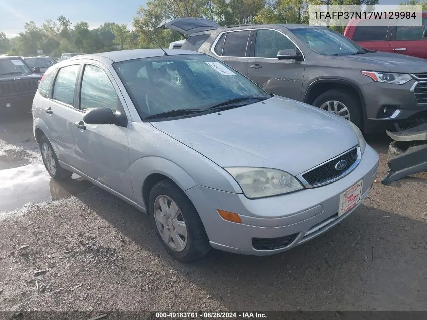 2007 Ford Focus S/Se/Ses VIN: 1FAFP37N17W129984 Lot: 40183761