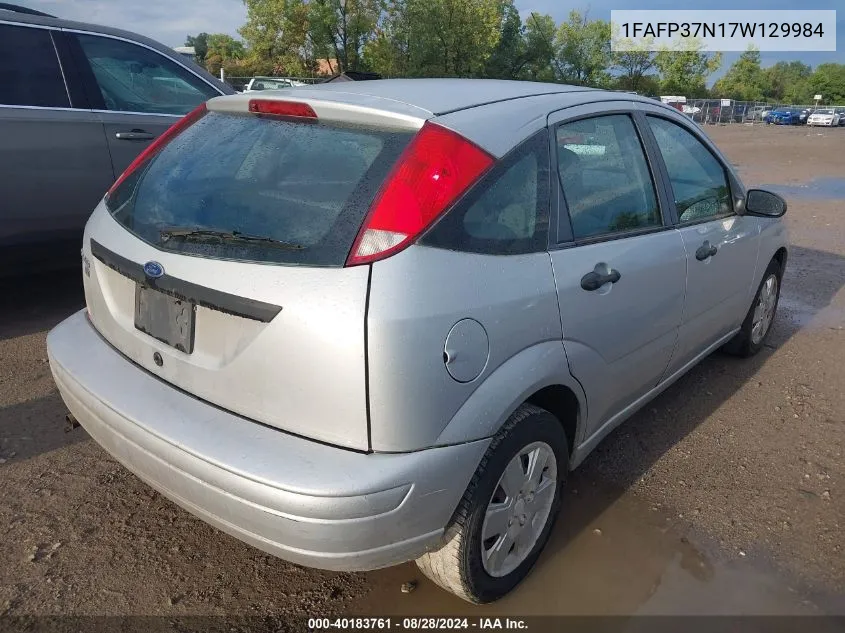 2007 Ford Focus S/Se/Ses VIN: 1FAFP37N17W129984 Lot: 40183761